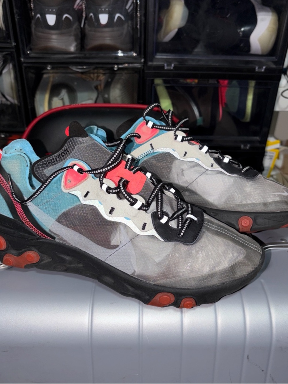 Nike react 87